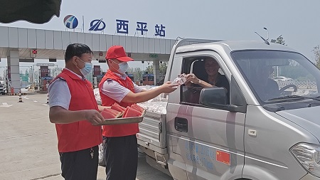 高速路上的“清涼驛站”.jpg